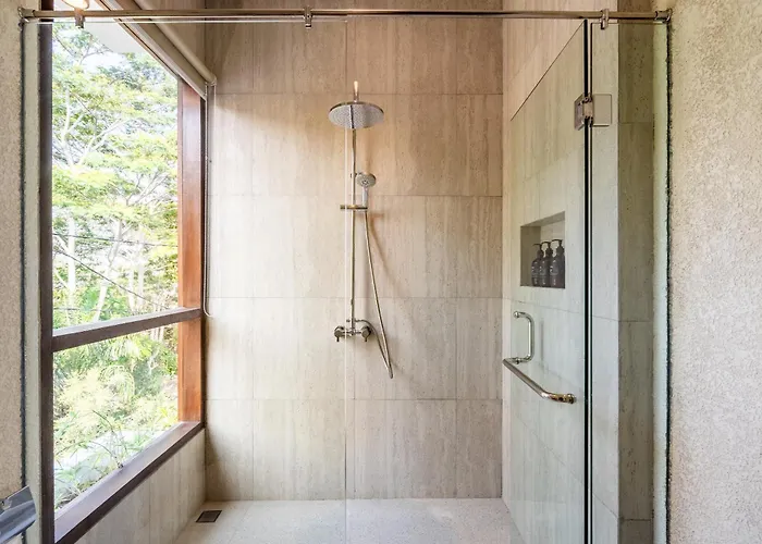 Taman Dharmawangsa - 3br Luxury Private Pool In فيلة نوسا دوا