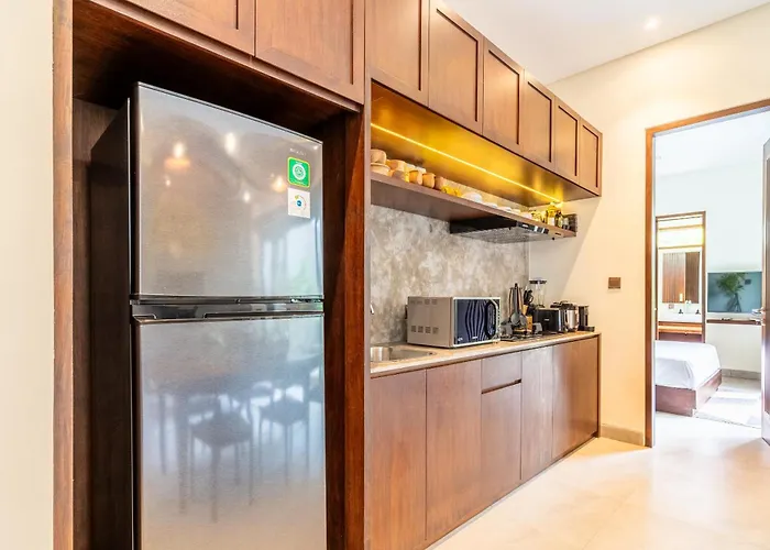 Taman Dharmawangsa - 3br Luxury Private Pool In فيلة *