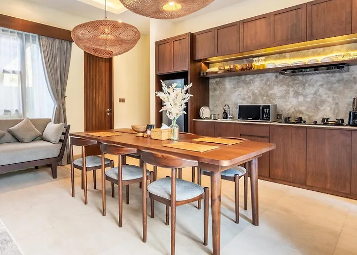 Taman Dharmawangsa - 3br Luxury Private Pool In فيلة نوسا دوا